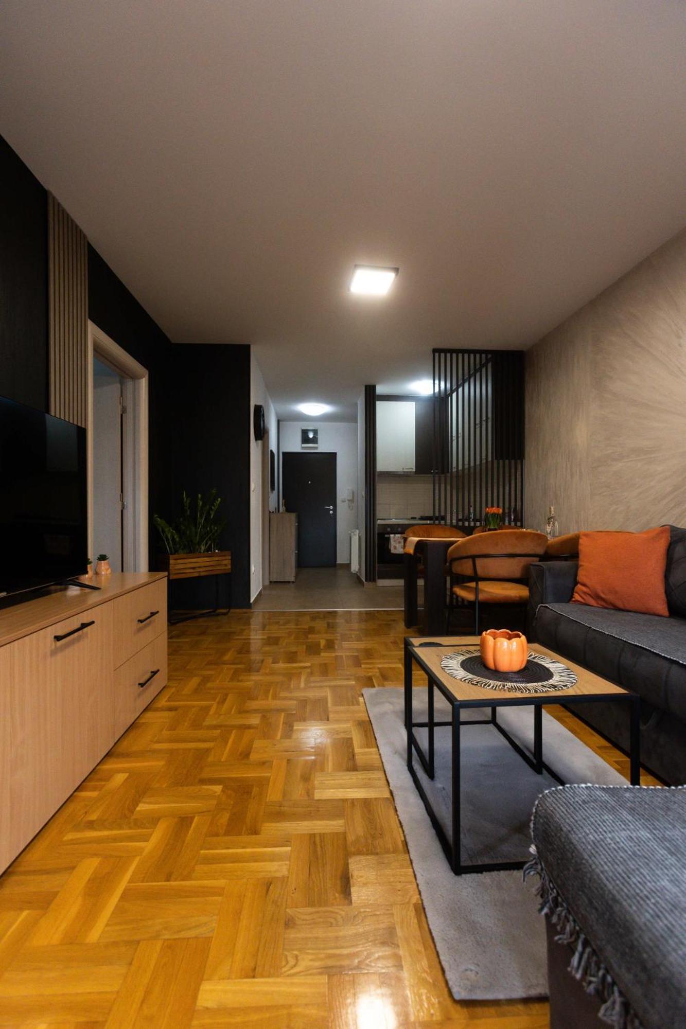 Stan Na Dan Aurora Apartment Pozarevac Exterior photo